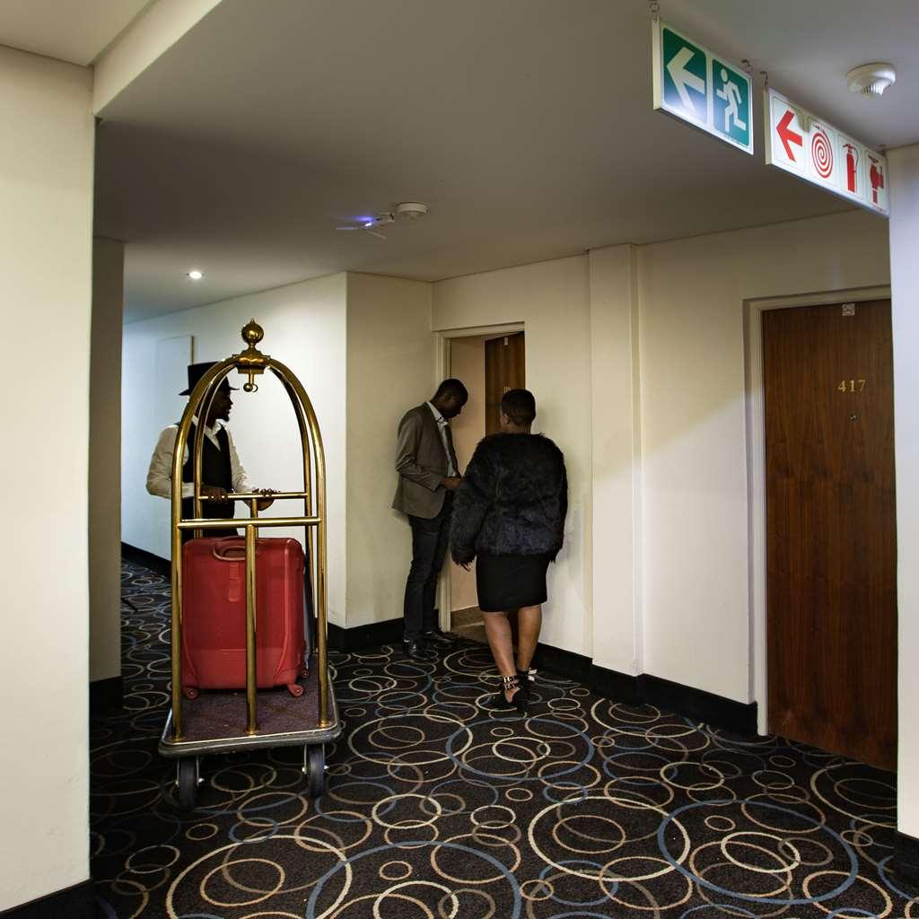 Apollo Hotel