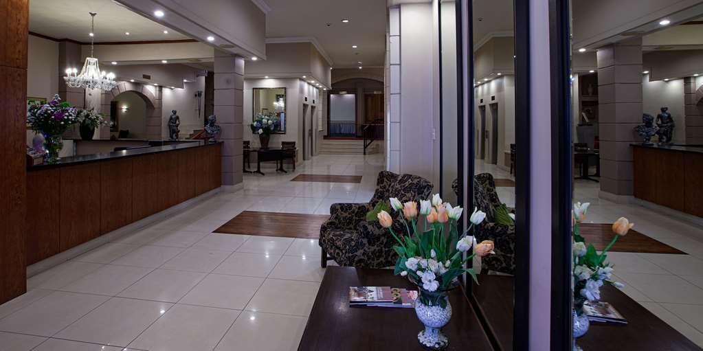 Hotel Apollo 3*